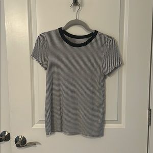 Women’s short sleeve tshirt